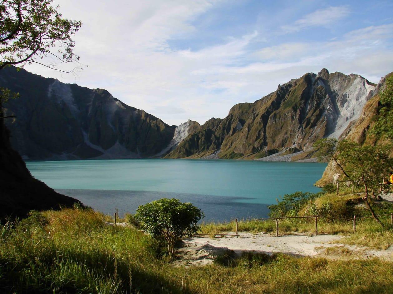Manila to Zambales travel time